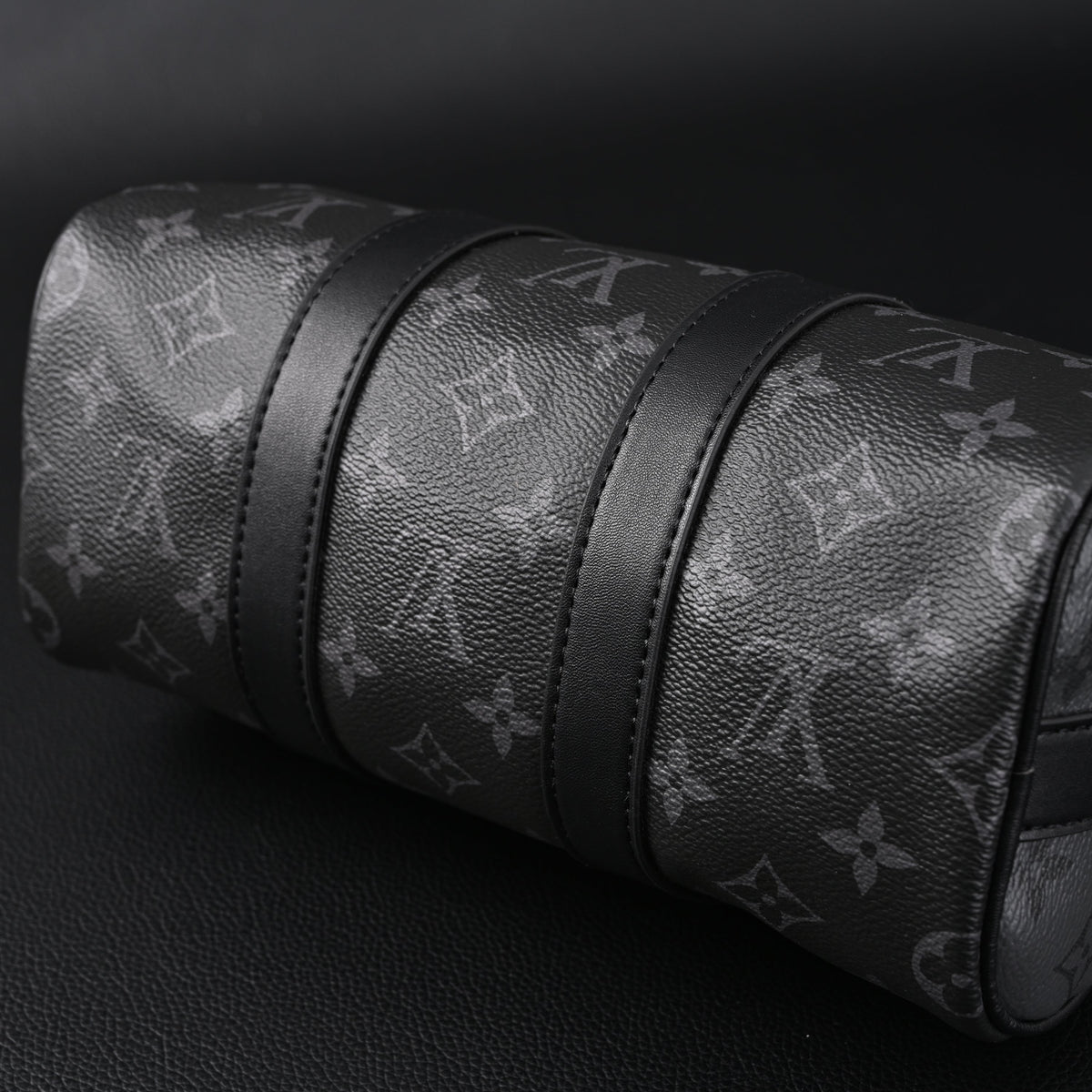 Louis Vuitton Keepall Bandoulière 50 – Monogram Eclipse Canvas