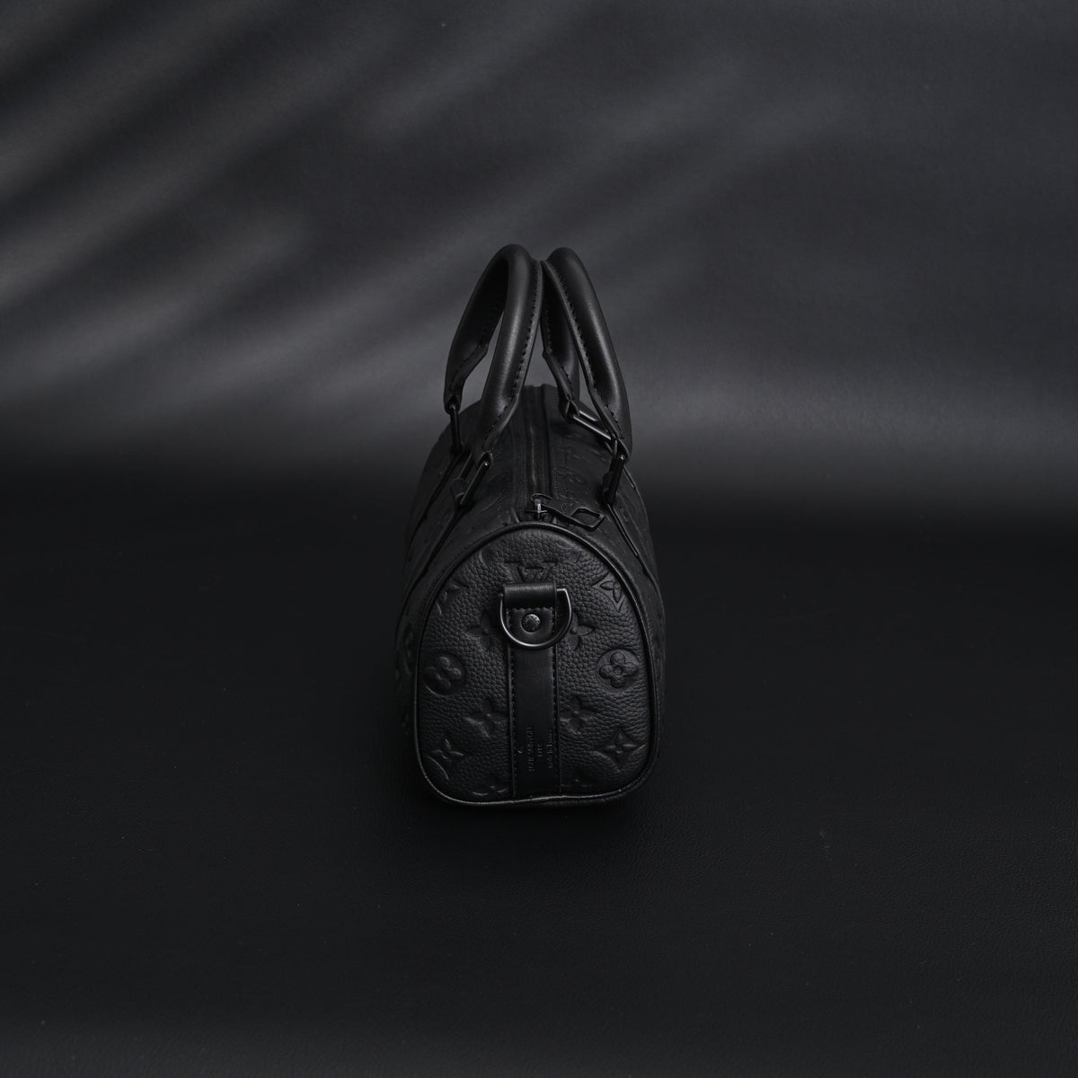 Louis Vuitton Keepall Bandoulière 50 – Monogram Shadow Black Leather