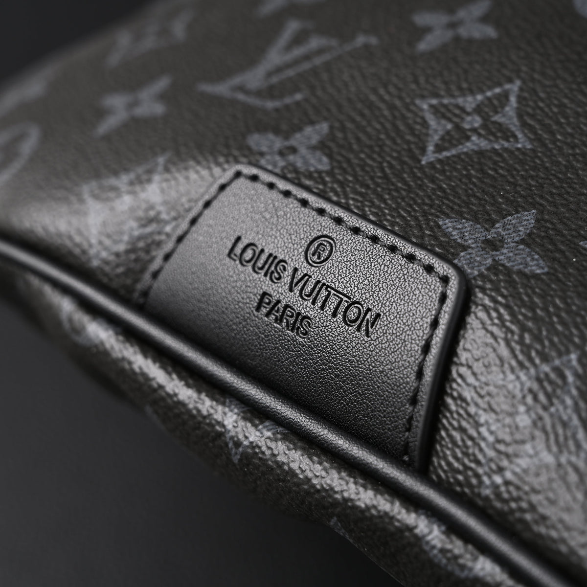 Louis Vuitton Discovery Bumbag – Monogram Eclipse